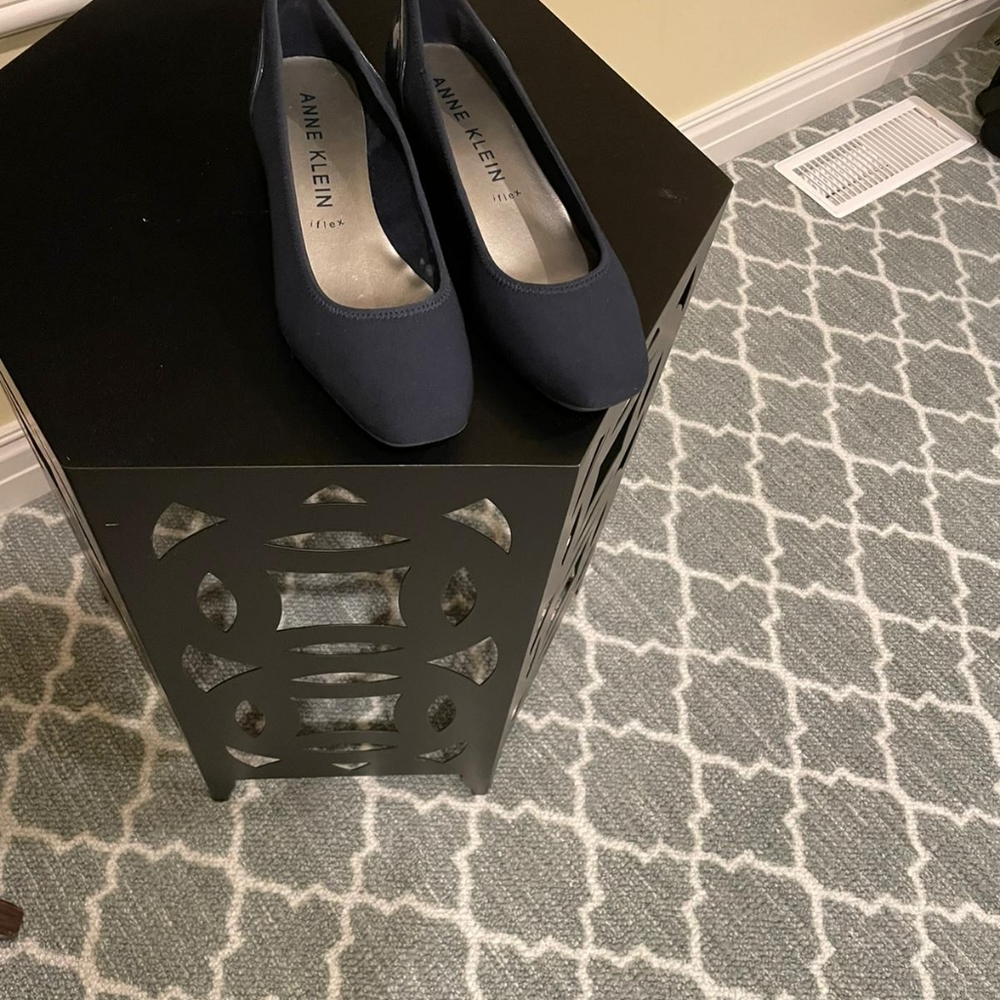 Anne Klein Wedge Size 10